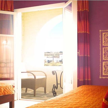Antirides Hotel 나오우사 외부 사진